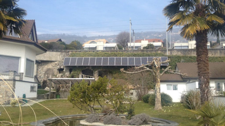 Photo installation solaire photovoltaïque thermique sion corseaux Gnatenbein Peter